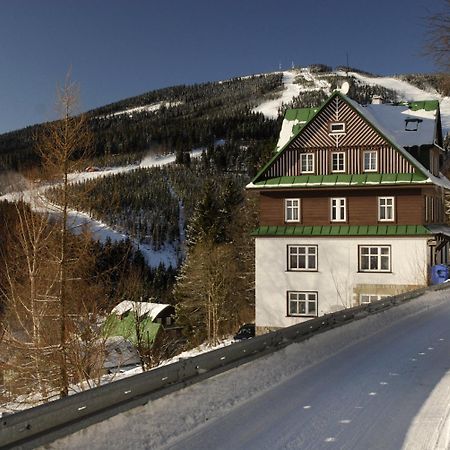 Astoria Inn Špindlerŭv Mlýn Εξωτερικό φωτογραφία