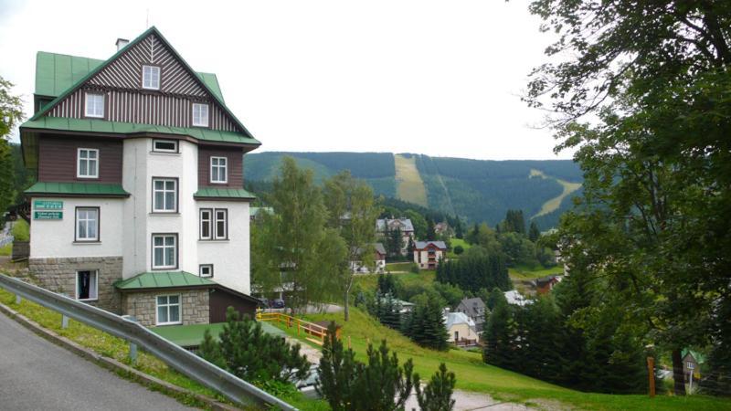 Astoria Inn Špindlerŭv Mlýn Εξωτερικό φωτογραφία
