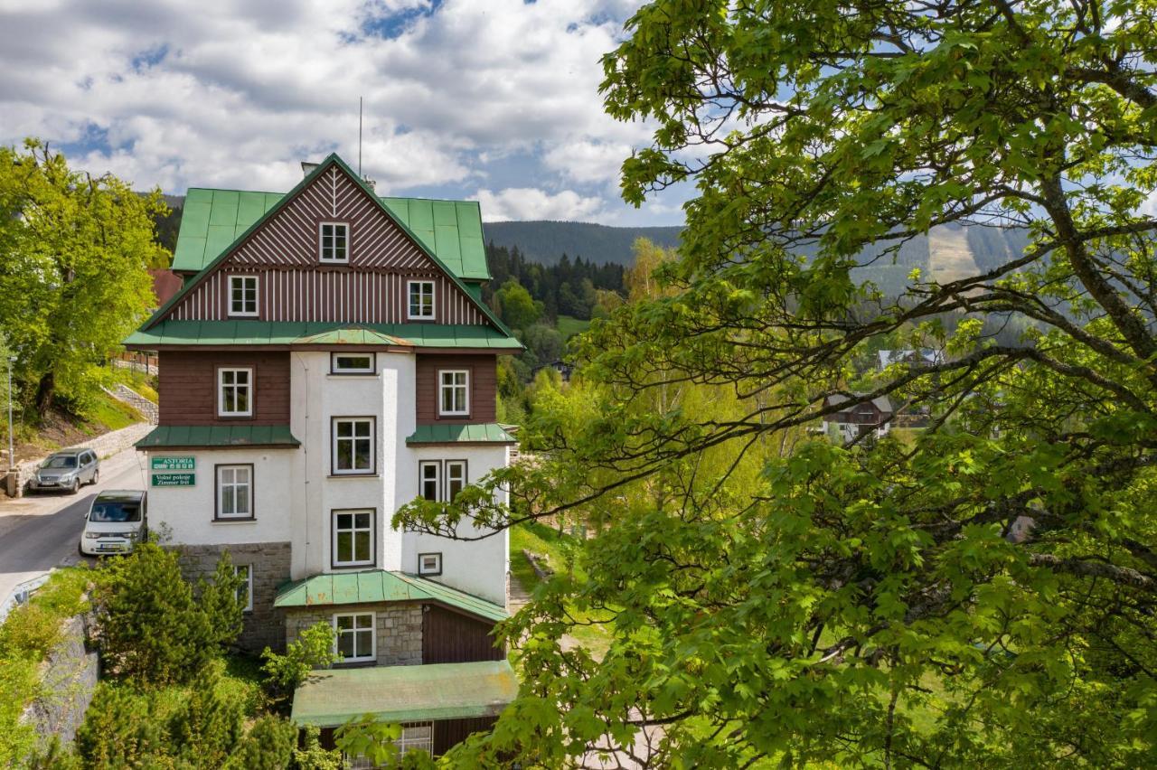 Astoria Inn Špindlerŭv Mlýn Εξωτερικό φωτογραφία
