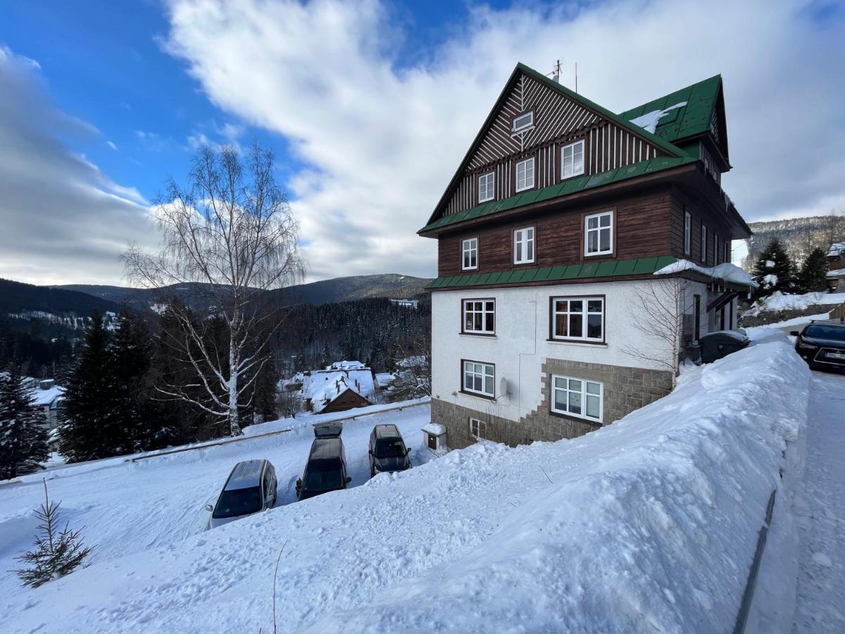 Astoria Inn Špindlerŭv Mlýn Εξωτερικό φωτογραφία